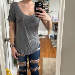 gray comfy tee